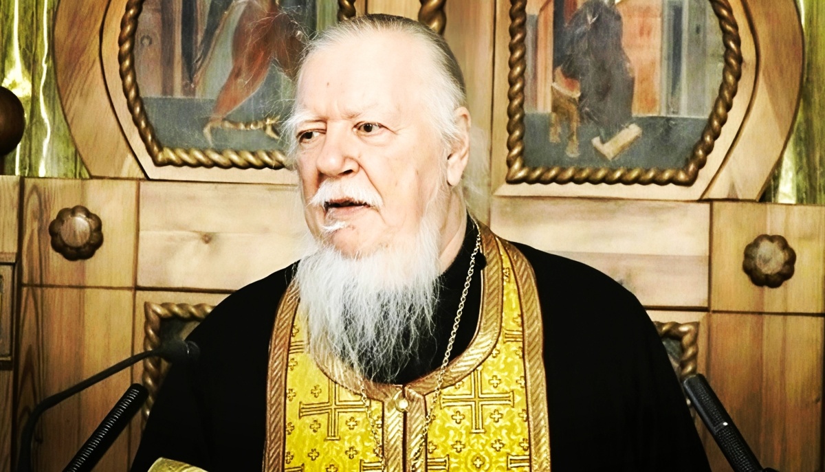 Димитрий Смирнов (07.03.1951 — 21.10.2020 гг.) — протоиерей, церковный и общественный деятель.