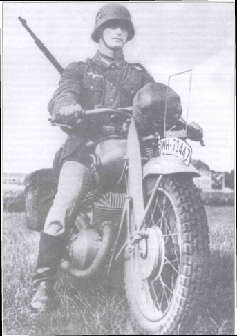 КУРЬЕР-МОТОЦИКЛИСТ НА DKW NZ350 