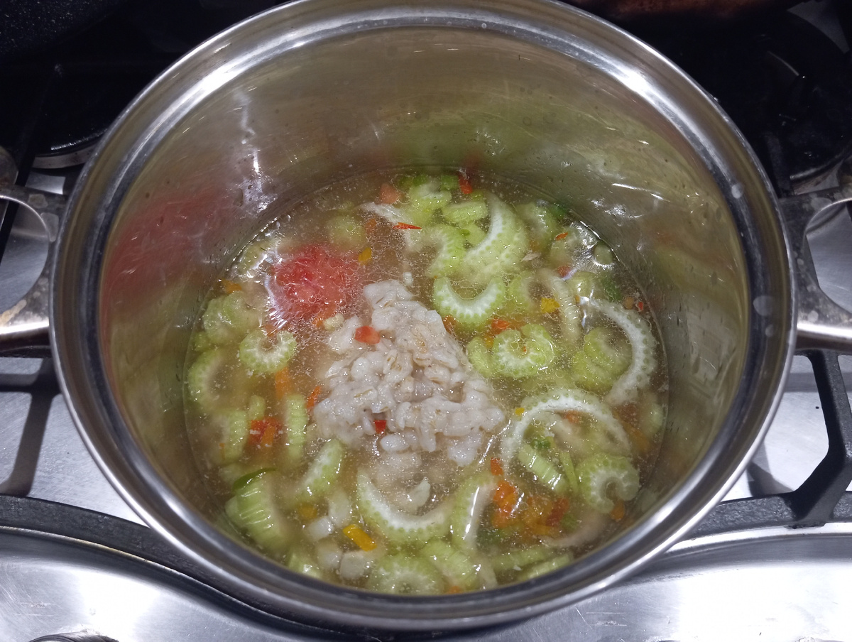 Быстрый супчик из замороженных продуктов