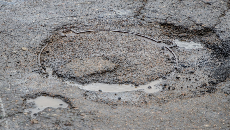    Дополнительный ямочный ремонт дорог проведут на двух улицах Ессентуков Фото: ИА «Победа26»