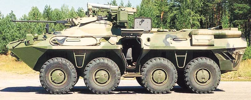 БТР-90 с открытыми боковыми люками