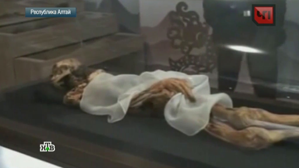    Алтайская    принцесса-мумия    останется среди живых