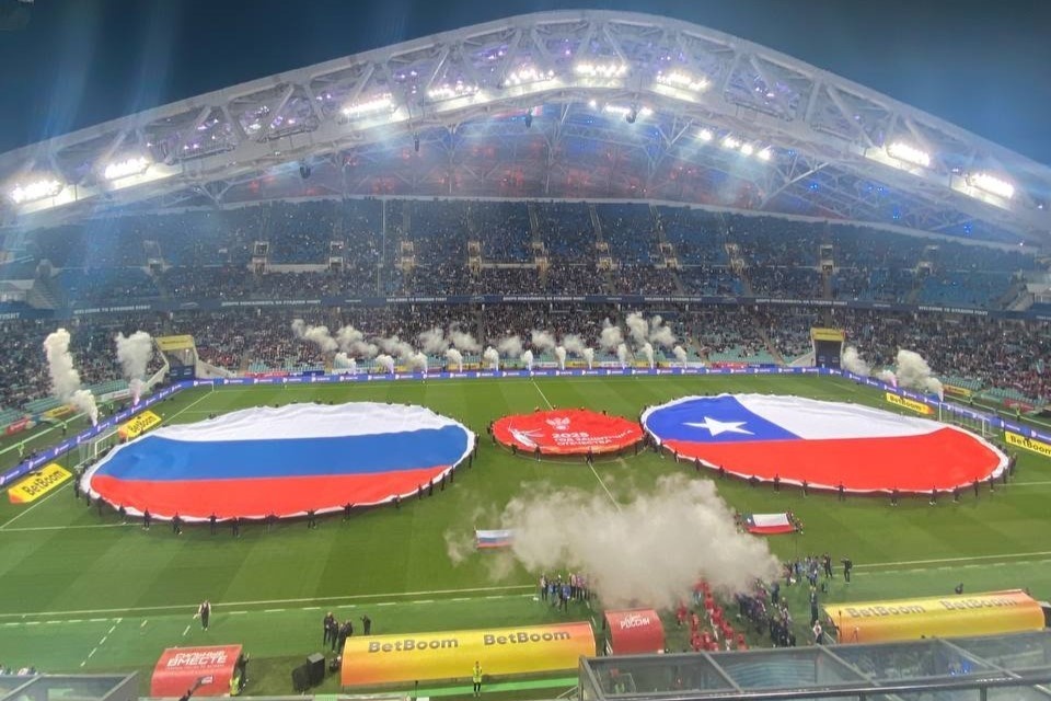    Начало матча сборных России и Чили Гарик АРОЯН