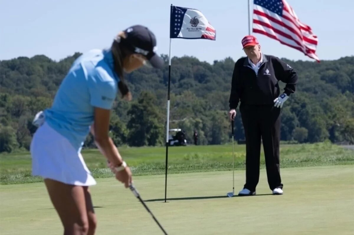    Внучка Трампа заняла последнее место на дебютном турнире по гольфу
