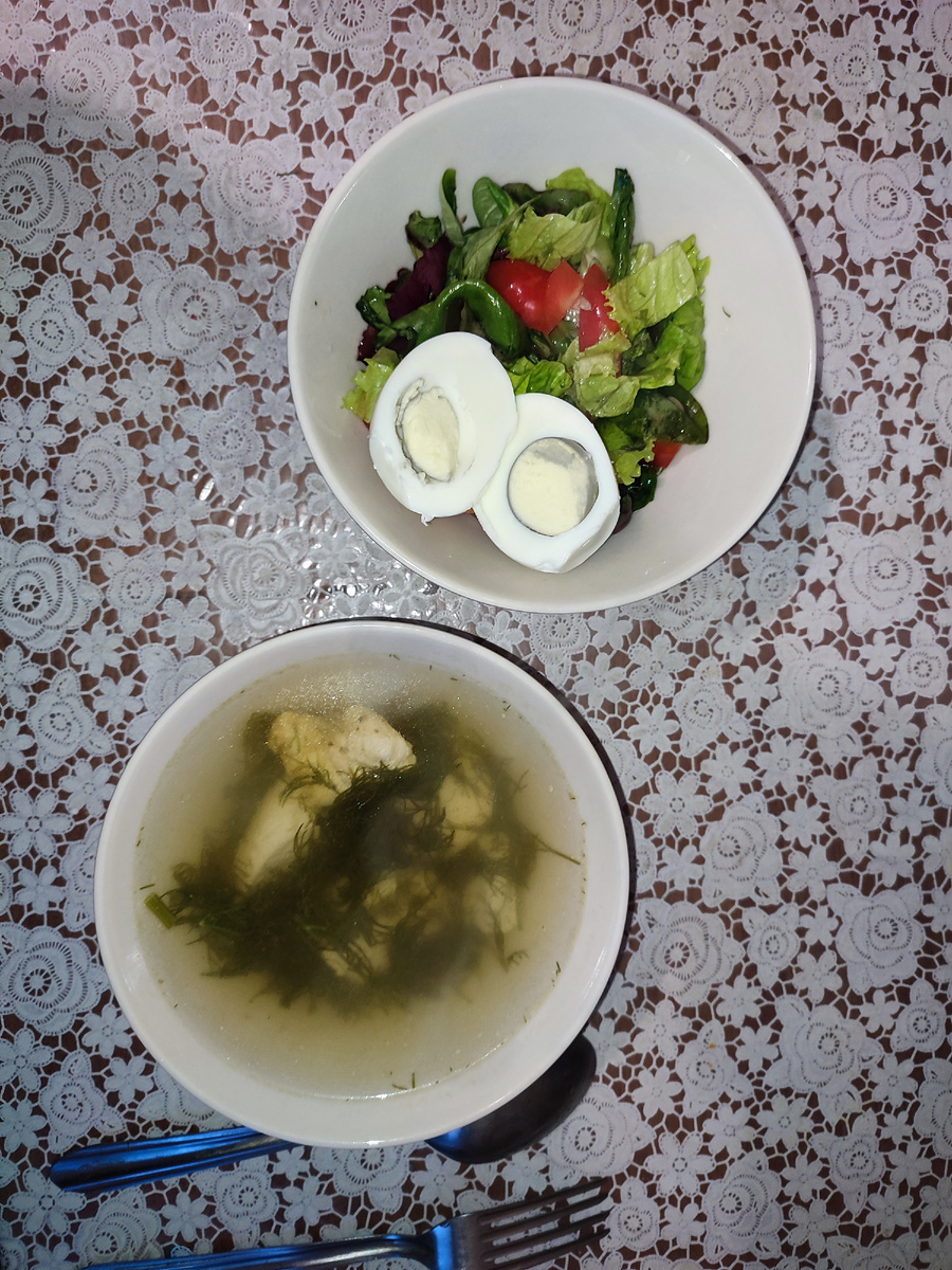 Обед бедняка, не иначе. 