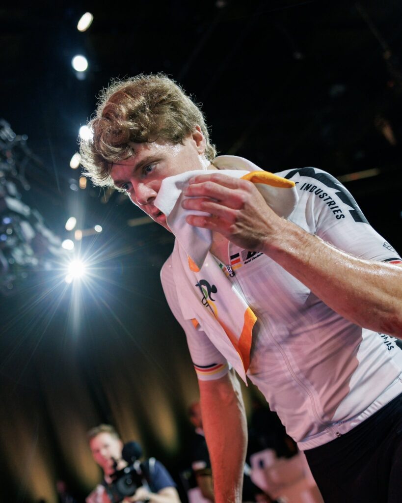    Джейсон Осборн