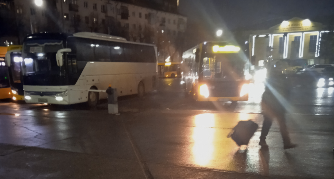 Привокзальная площадь. Фото автора, 14 ноября 2025г.