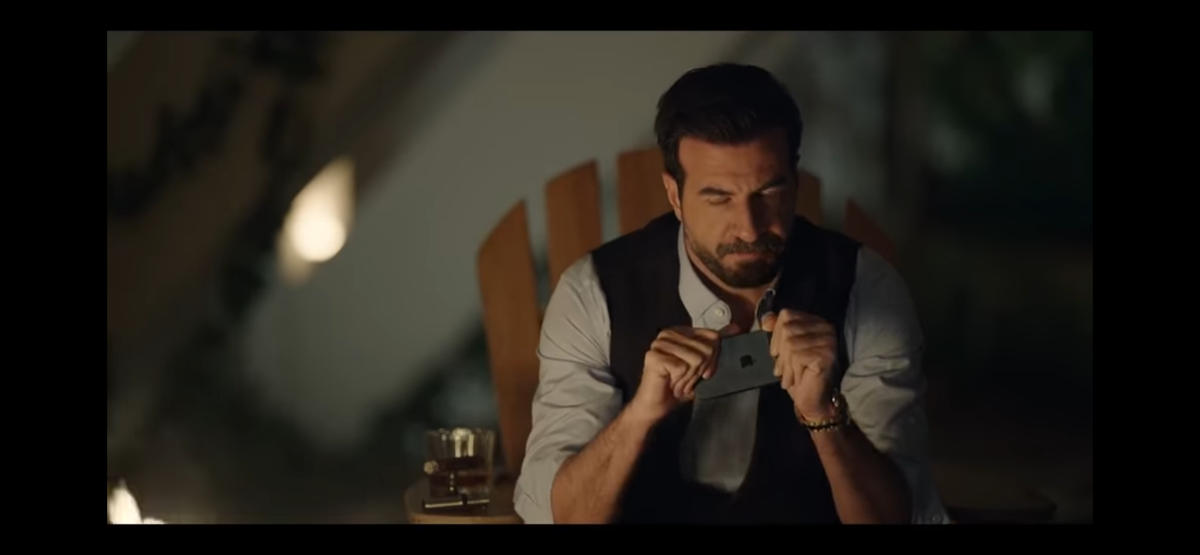 Стоп кадр из сериала «Восхитительный вечер»