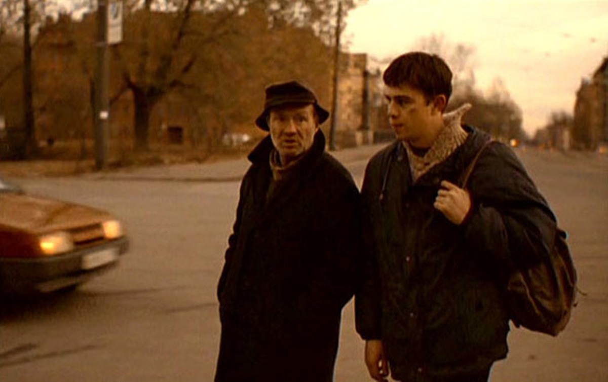 Кадр из фильма "Брат"