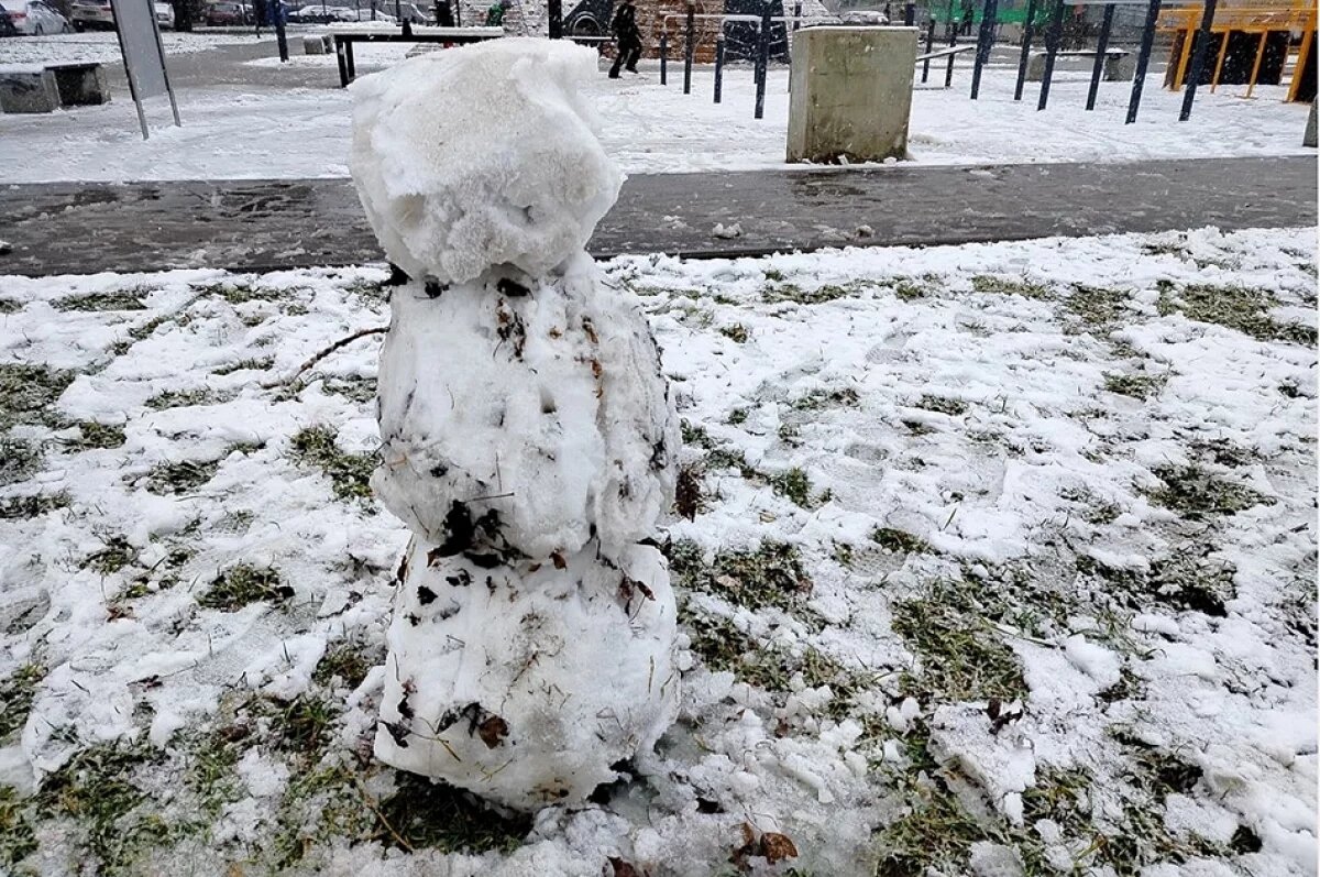    Нижегородцы делятся фотографиями первого снега в Сети