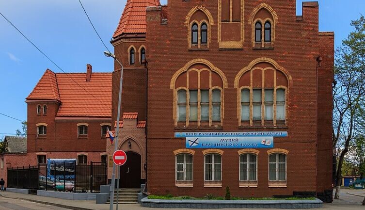    Самый западный город России 5. Как лодка сомалийских пиратов стала экспонатом Музея Балтийского флота? Фото: A.Savin по лицензии FAL 