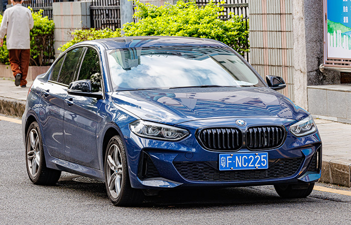 Машина из Китая