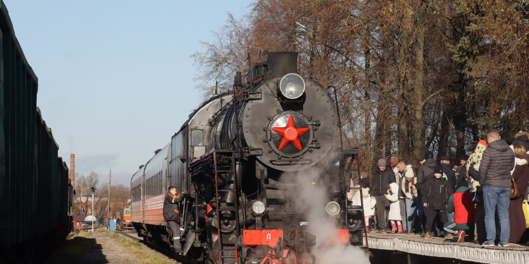 В Гусь-Хрустальный на паровозе!