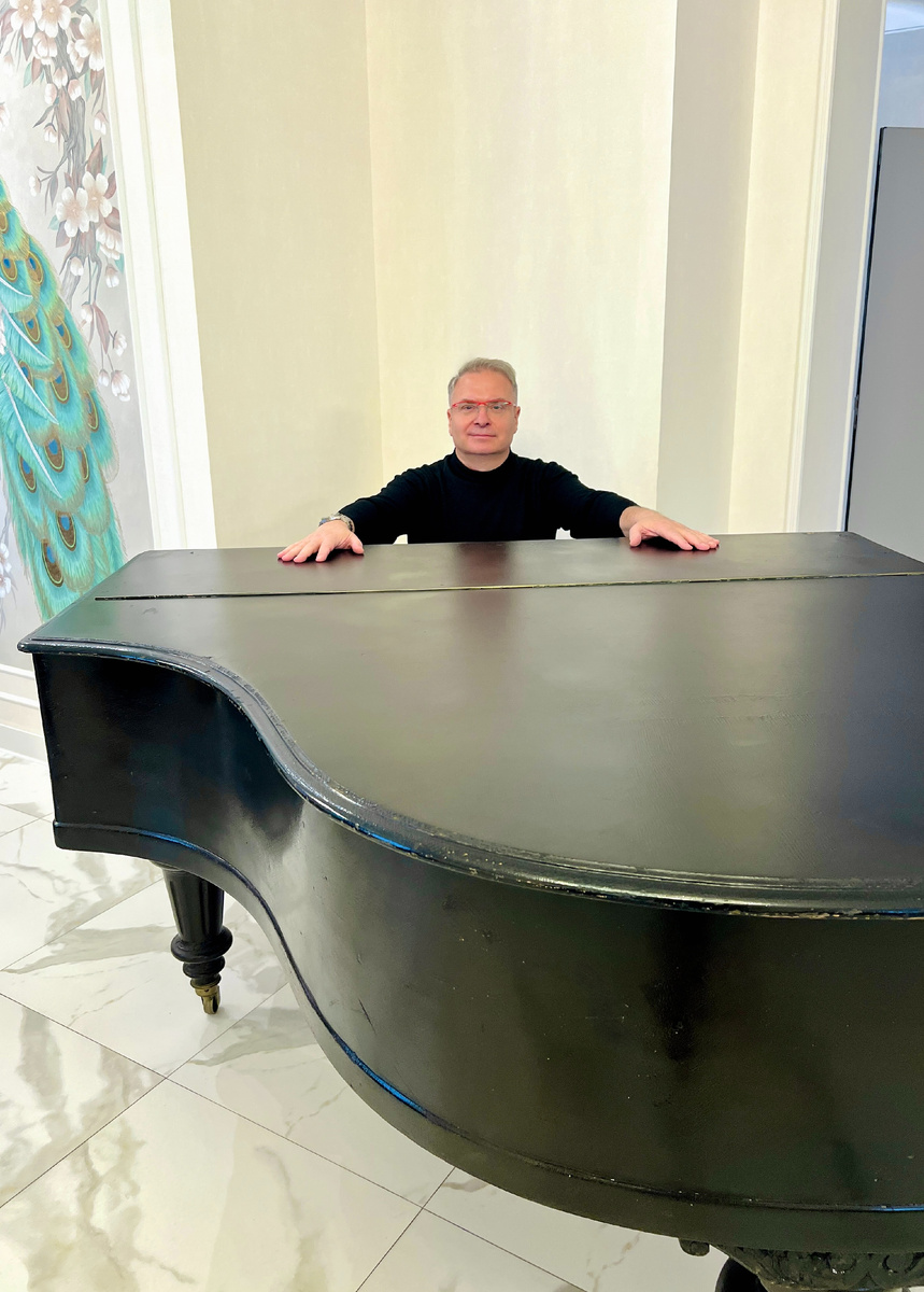 Александр Добронравов