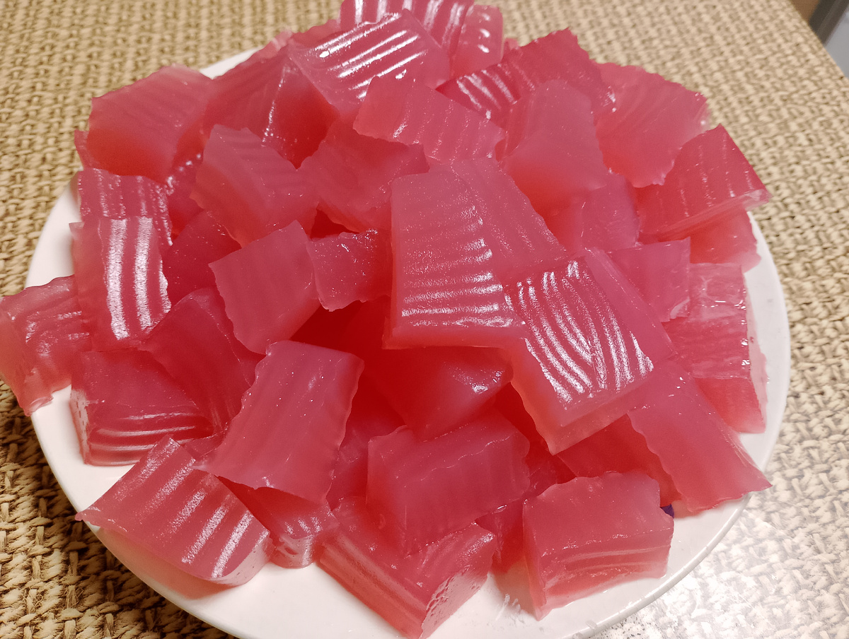 Фото автора. Мармеладки из киселя.