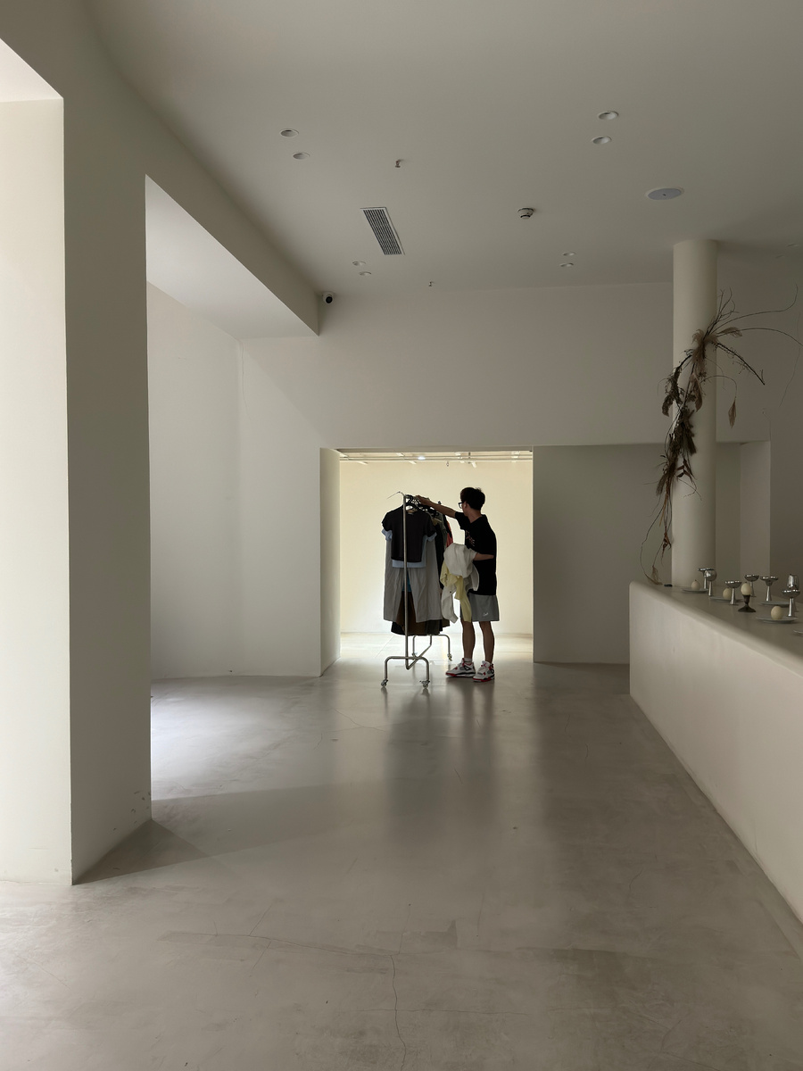 Кадры из наших рабочих поездок в Гуанчжоу — центр текстильной индустрии Китая