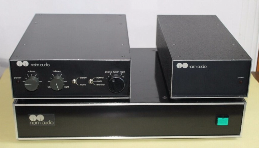 Naim 32/Snaps/250 power amp. Источник фото https://www.hi-fi.ru/magazine/audio/top50-vintage-amp/