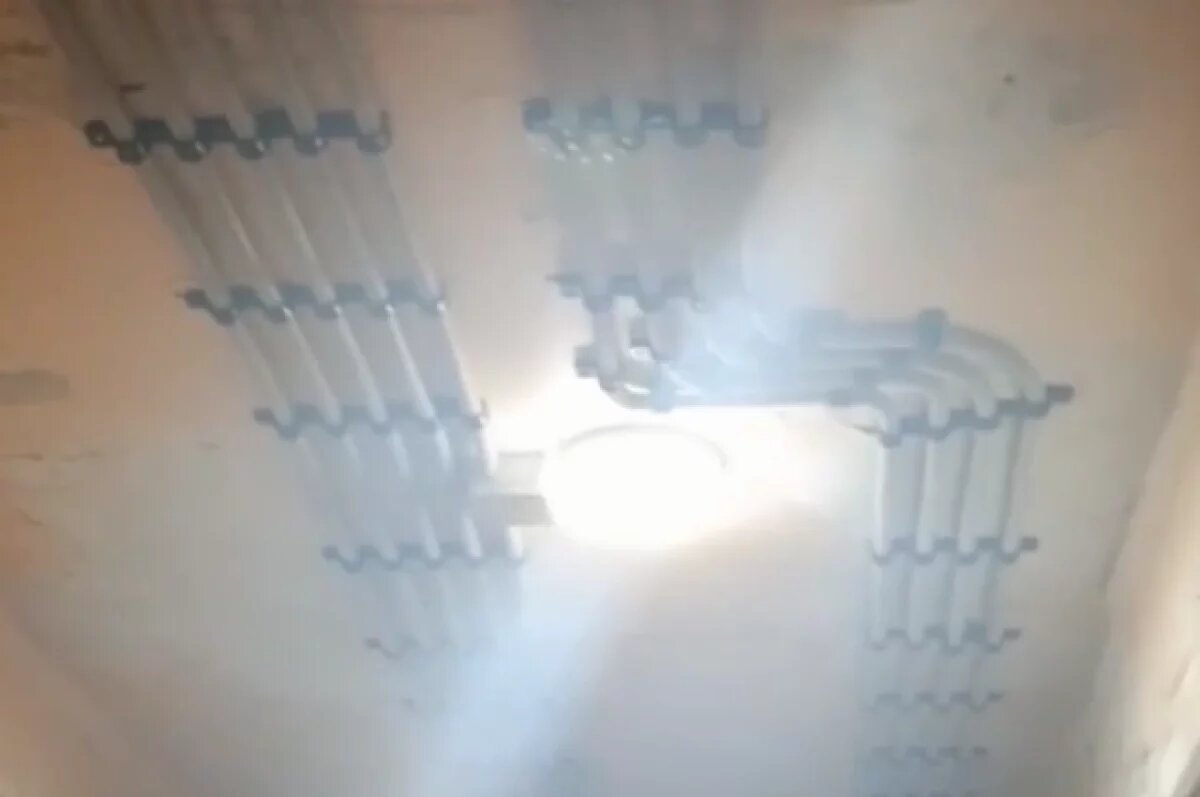    В общежитии на Камчатке неправильно проложили проводку, решив сэкономить