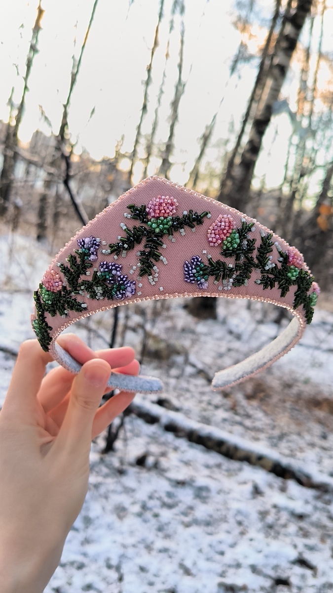 Вышитый кокошник