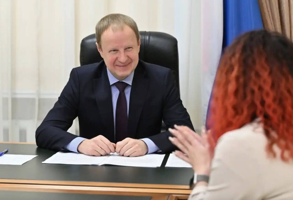    Прием граждан у губернатора Виктора Томенко. Источник: Telegram-канал Виктора Томенко