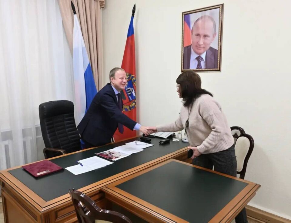    Прием граждан у губернатора Виктора Томенко. Источник: Telegram-канал Виктора Томенко
