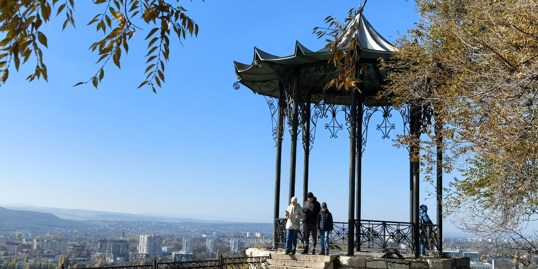 Прогулка по Пятигорску: от Китайской беседки до выставки индийской культуры