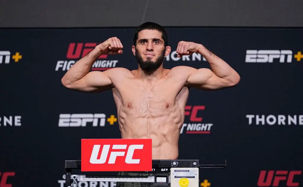    Ислам Махачев Фото: Jeff Bottari / Getty Images Полина Белоусова