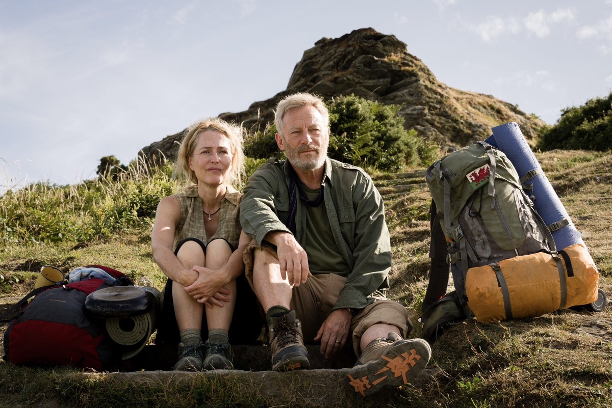 Фильм Солёная тропа 2024 - Сюжет и рецензия, Новинки кино, фильм о путешествии 2024