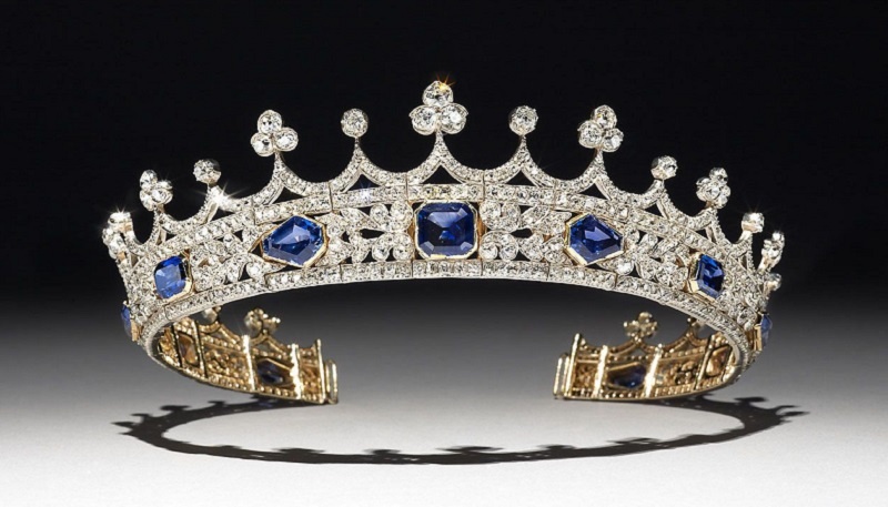 Сапфировая корона фото свободные источники
