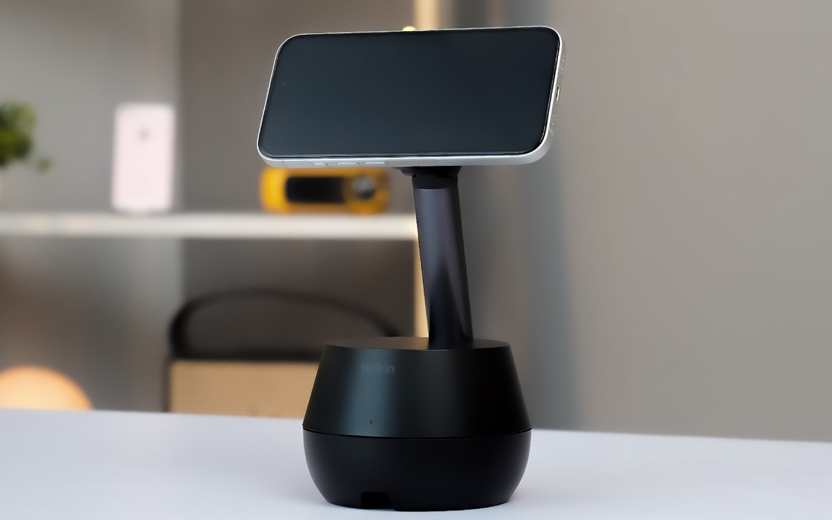 Зарядная станция Auto-Tracking Stand Pro