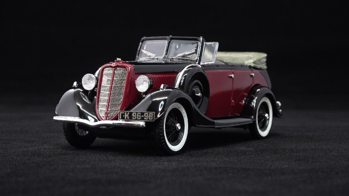 ГАЗ 11-40 фаэтон открытый, черный с бордовым, «Наш Автопром» АРТ.H157b