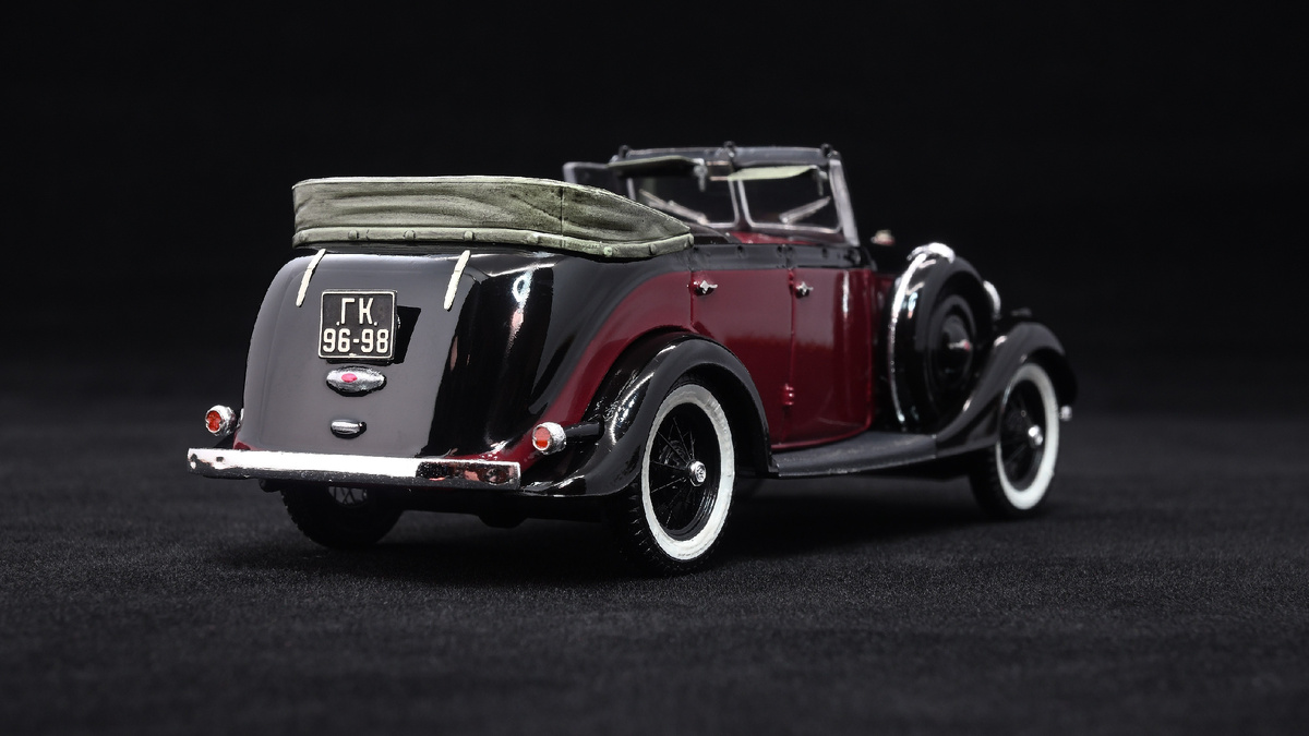 ГАЗ 11-40 фаэтон открытый, черный с бордовым, «Наш Автопром» АРТ.H157b