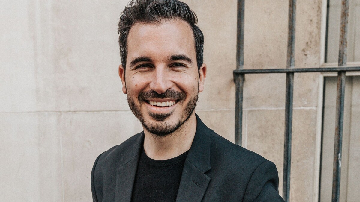 Собственно автор книги