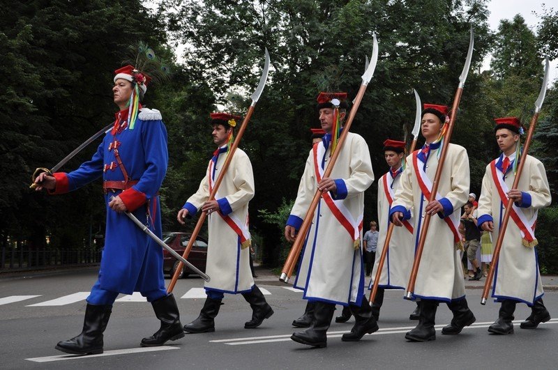 косинеры Косцюшки не забыты. Марш их потомков.