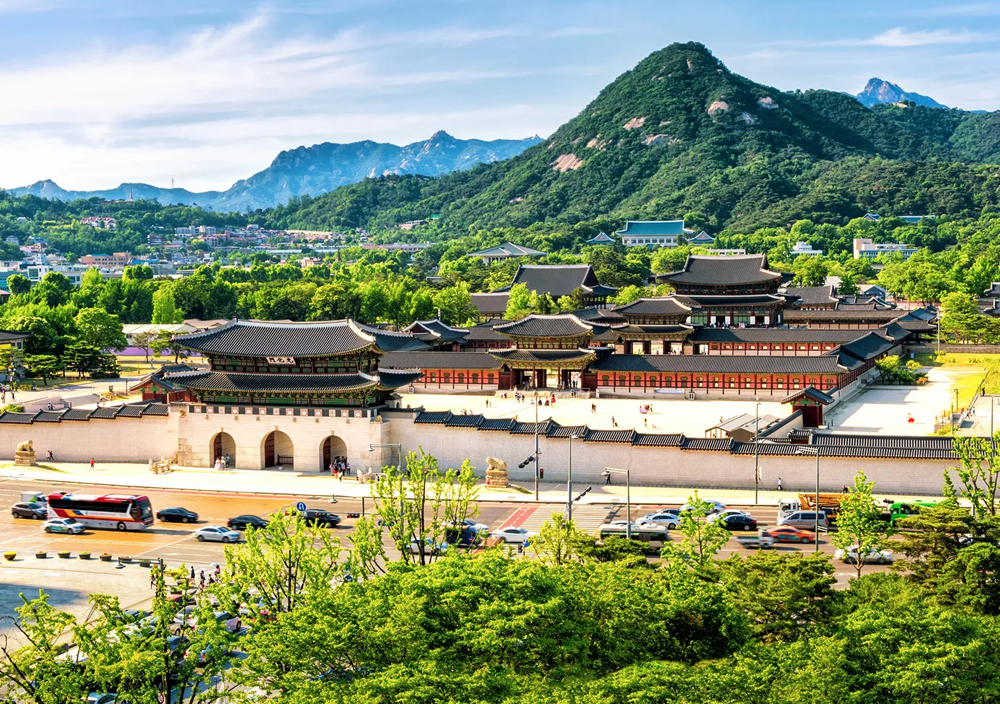 Дворец Кёнбоккун, Сеул. Главный и самый большой из пяти королевских дворцов династии Чосон, сердце исторического Сеула.