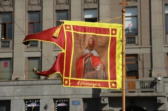    Где находятся мощи Александра Невского?