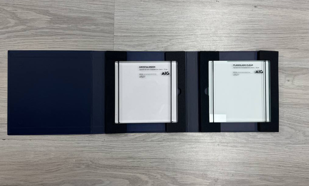 Слева осветелнное, справа обычное. Фото собственость автора.