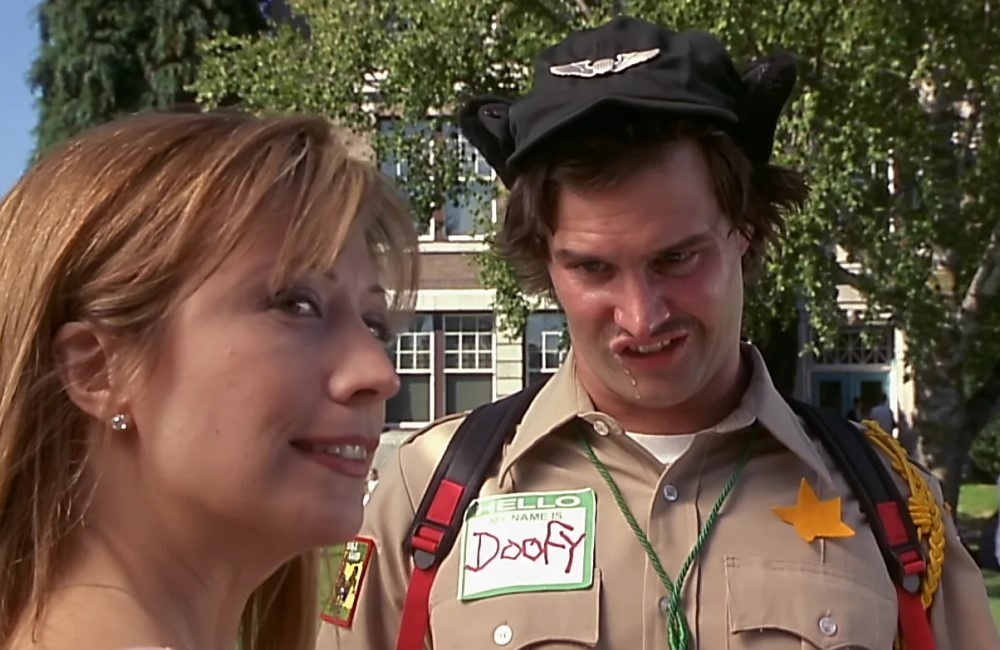     Шери Отери и Дейв Шеридан, кадр из фильма «Очень страшное кино» (2000)