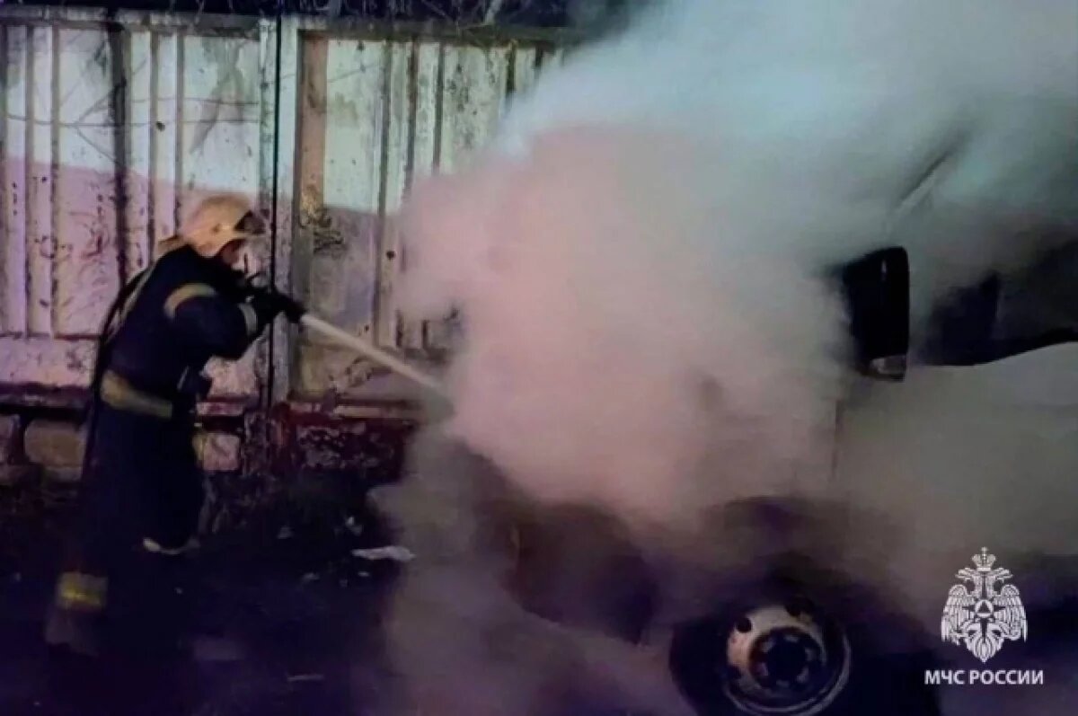    Тульские спасатели за сутки выезжали на пять пожаров и 13 ДТП