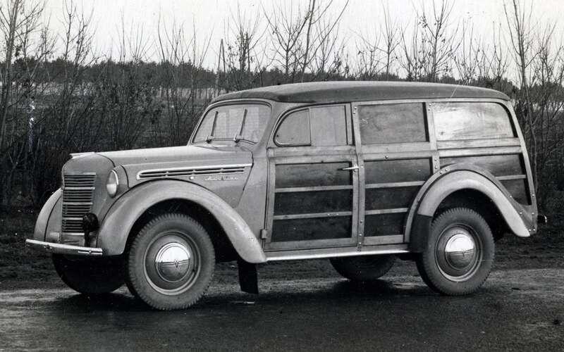    Деревометаллический фургон Москвич-400-422 по прозвищу Буратино.