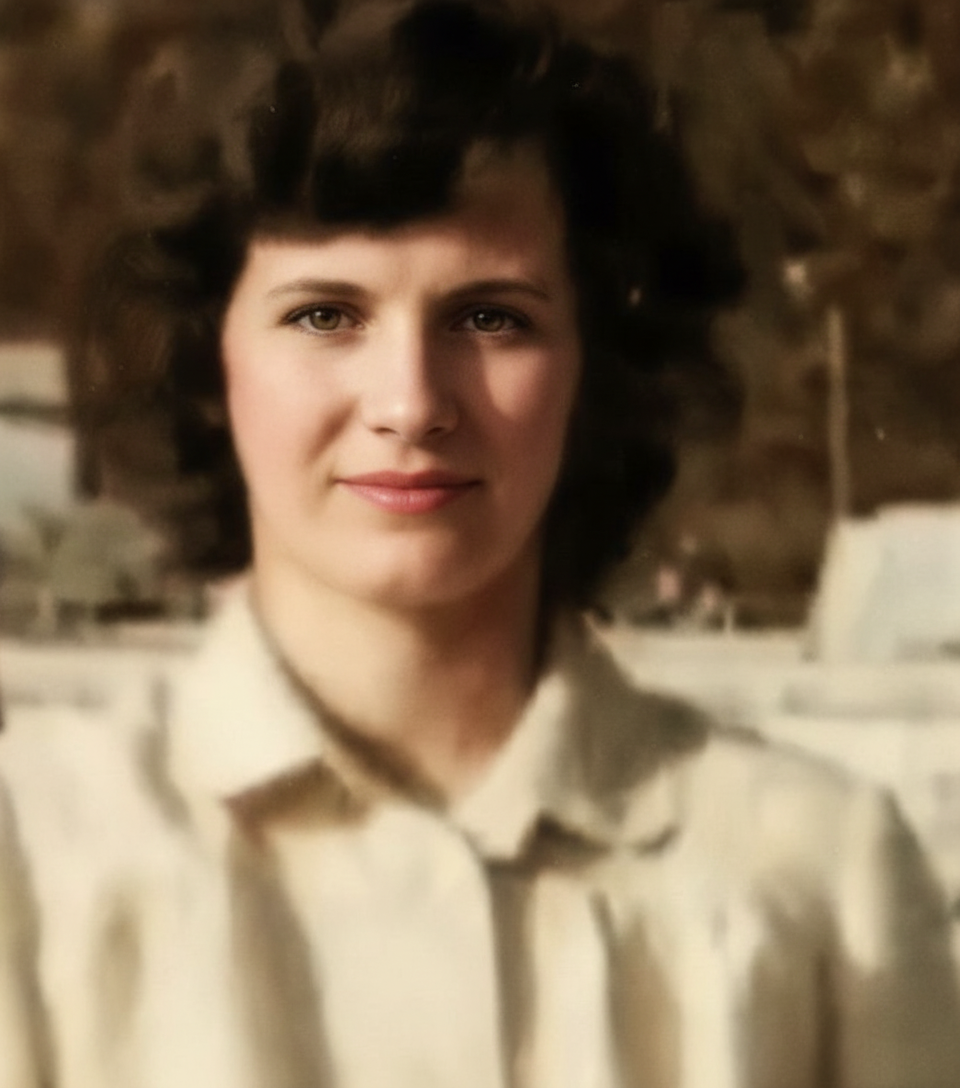 Елена Толстых