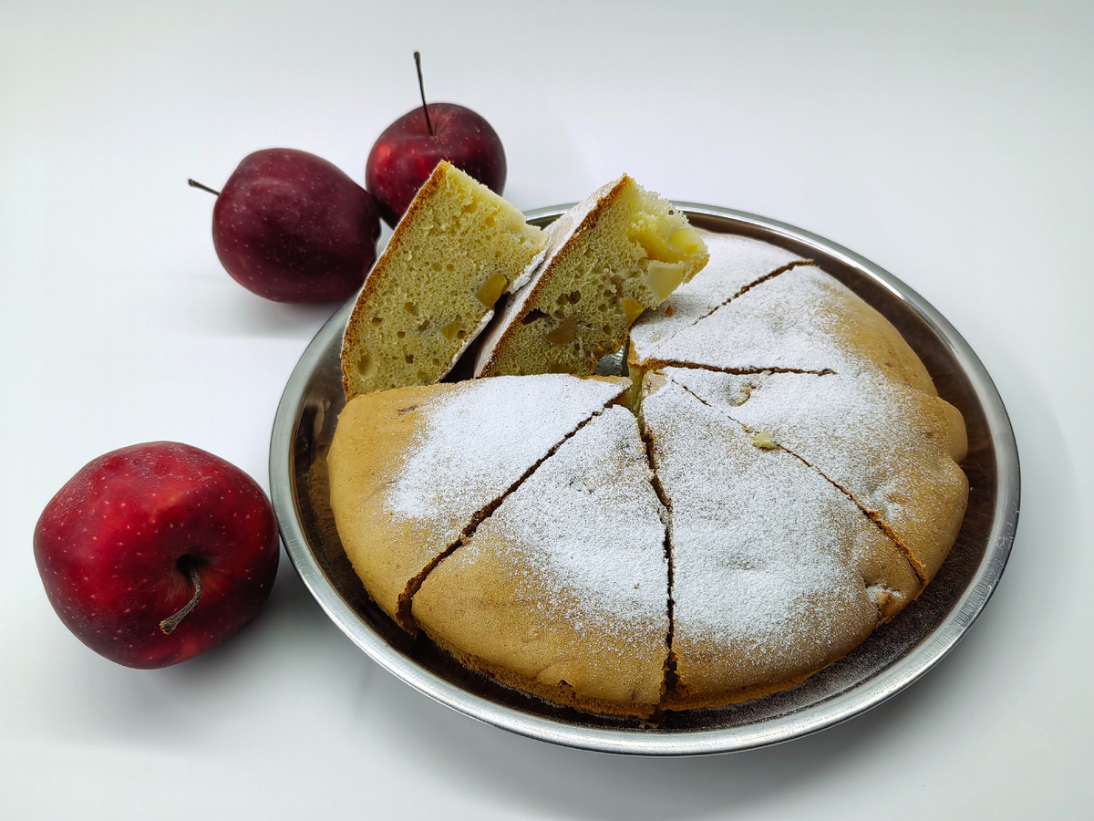 Шарлотка рецепт с яблоками