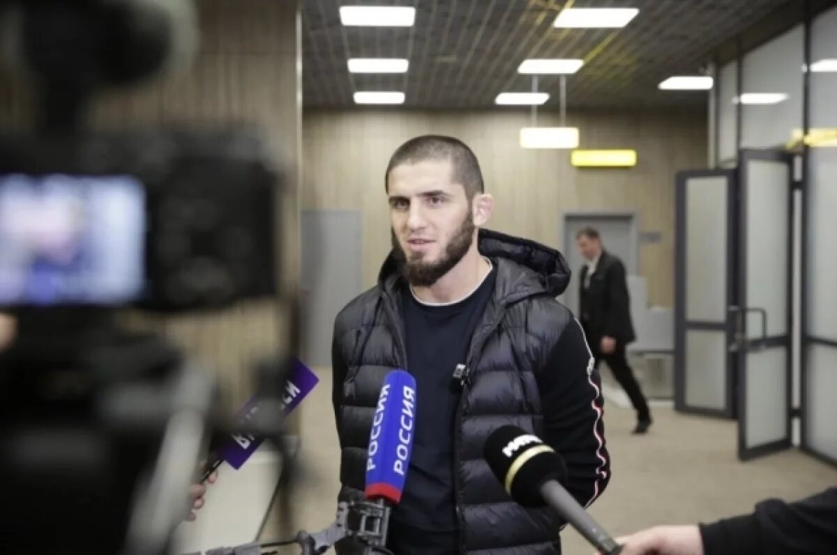    Махачев назвал Россию самой сильной страной после победы в UFC