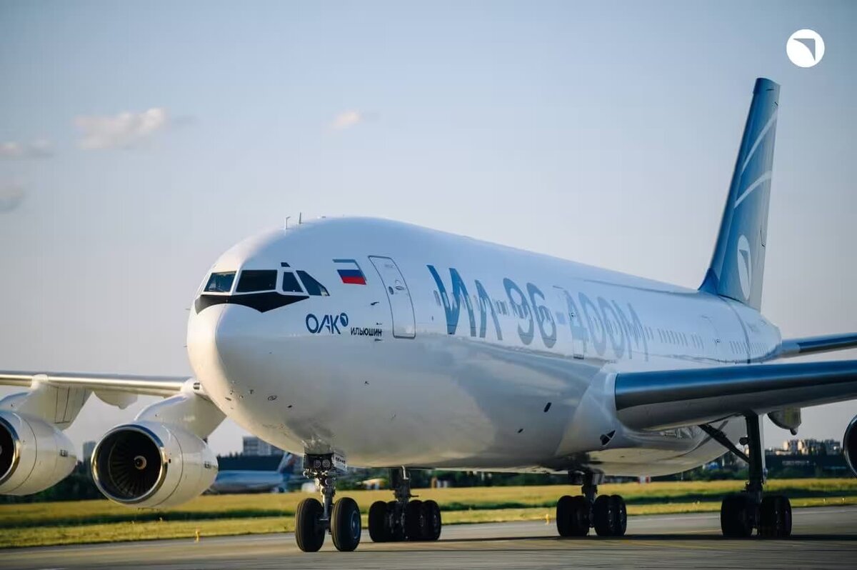   Ил-96-400М