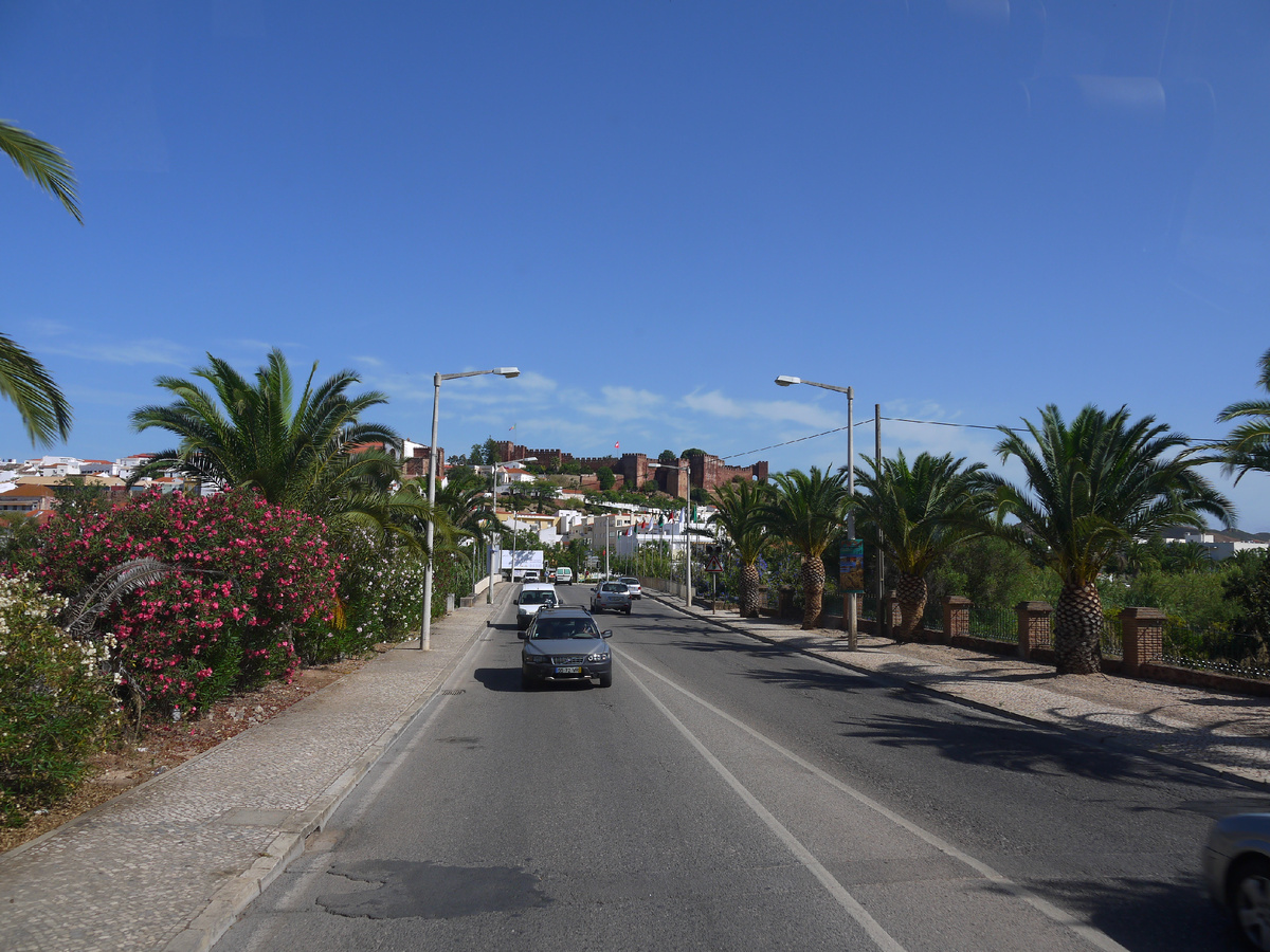 Силвеш. Известен своей старинной крепостью. Ну... и всё.