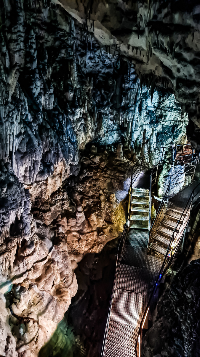 Азишская пещера. Республика Адыгея.