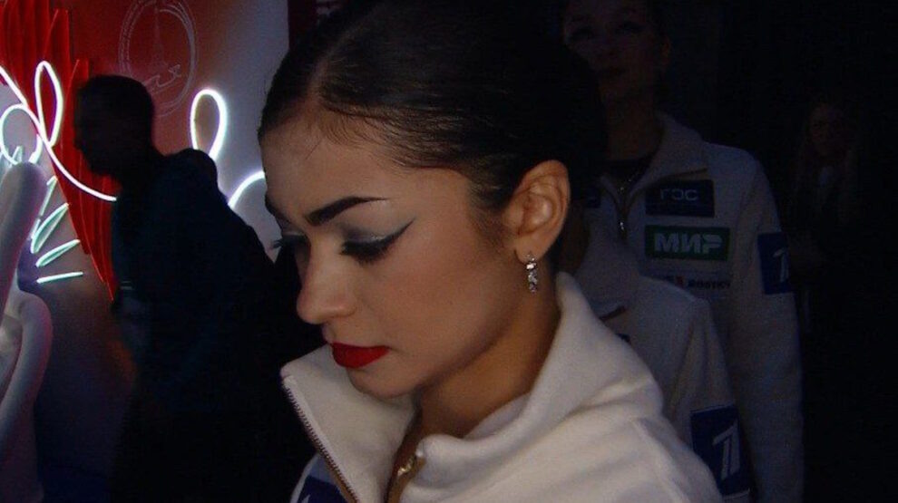 Аделия Петросян была в сильнейшей разминке. Фото: стоп-кадр прямого эфира 