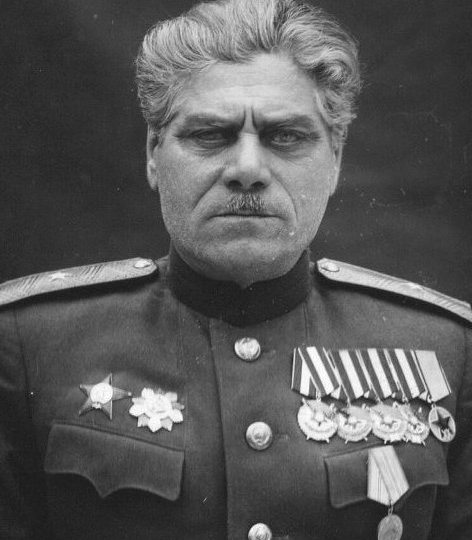 До войны - два ареста, на войне - шесть боевых орденов