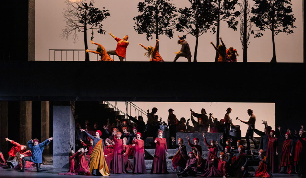     Сцена из спектакля "Трубадур". Источник: mariinsky.ru Автор фото: Пресс-служба Мариинского театра