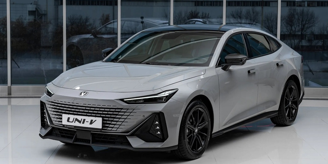 «Китайские машины: от локального продукта до глобального феномена — почему Поднебесная захватывает автодороги своей страны и России»